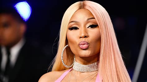 naked nicki|Nicki Minaj poses completely naked for sexy photo shoot as she ...